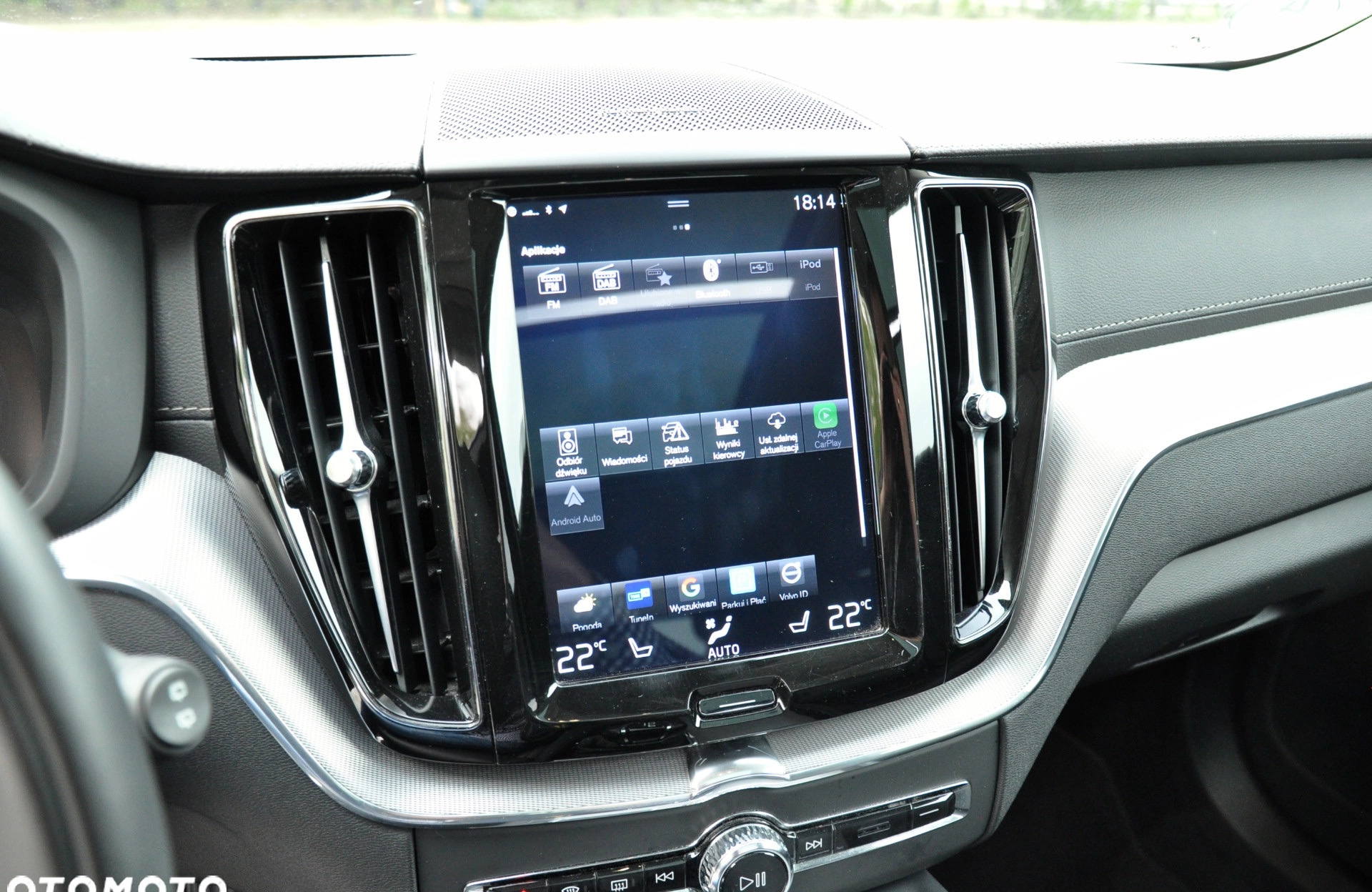 Volvo XC 60 cena 147600 przebieg: 164500, rok produkcji 2020 z Leżajsk małe 781